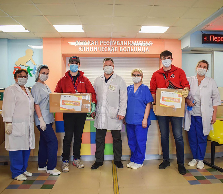 Команда @molodezhka_onf_rt внесла свой добрый вклад в дело медицинских работников, которые ежедневно борются за здоровье маленьких и подрастающих жителей РТ
