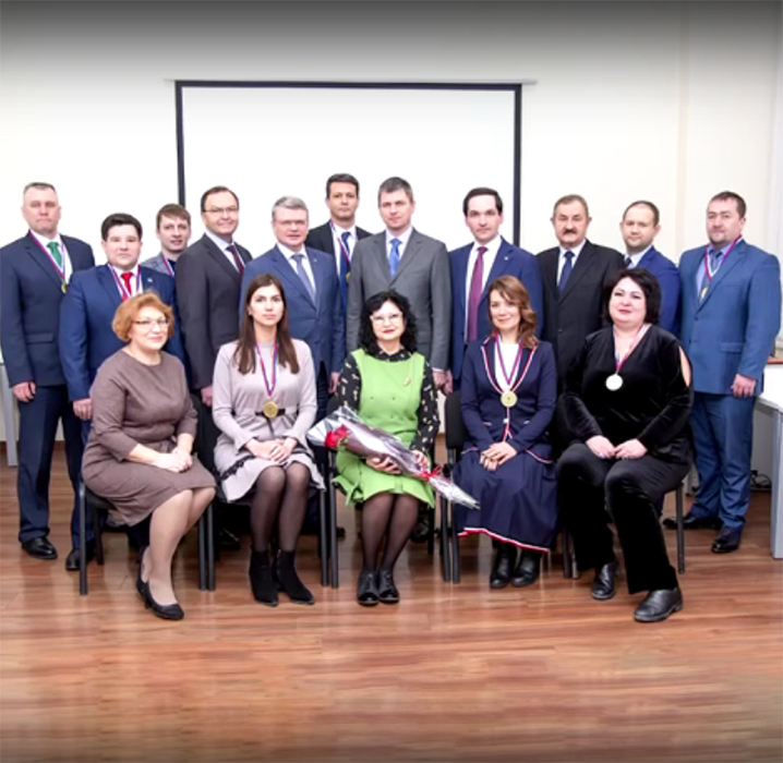 В Казанском государственном медицинском университете прошло награждение дипломами и медалями участников Президентской программы подготовки управленческих кадров