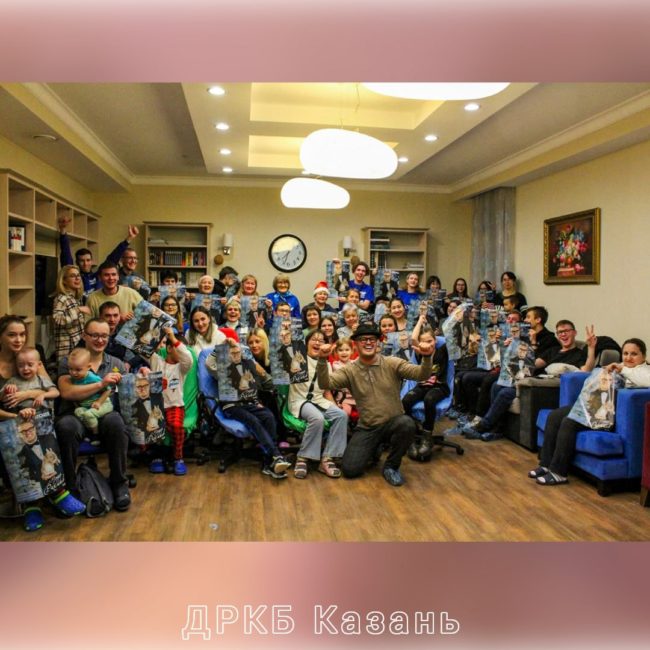 В семейной гостинице «Семья вместе» поздравили всех, кто помогает детям, проходящих длительное лечение в ДРКБ. С Днем Волонтера!