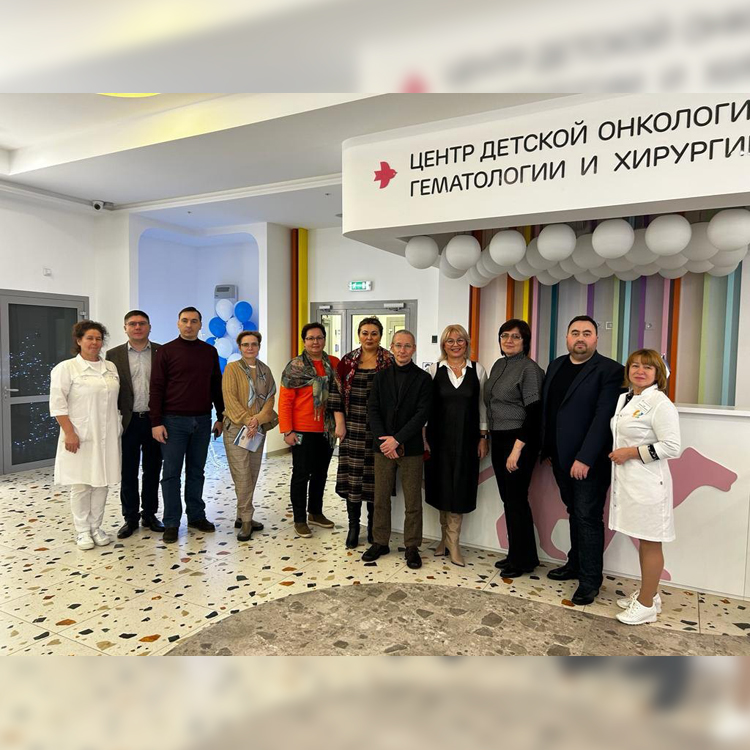 Детскую республиканскую клиническую больницу посетила делегация из г. Москвы