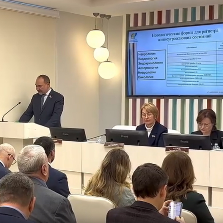 В ДРКБ прошло выездное заседание Комитета Госсовета Республики Татарстан по социальной политике