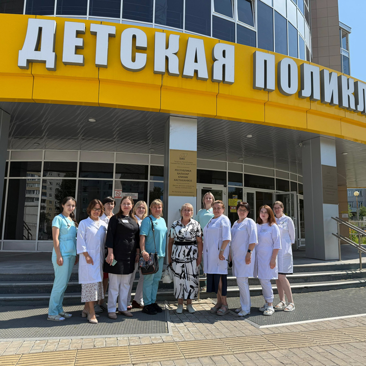 Детскую поликлинику №3 «АЗИНО» посетила делегация из комитета здравоохранения Волгоградской области